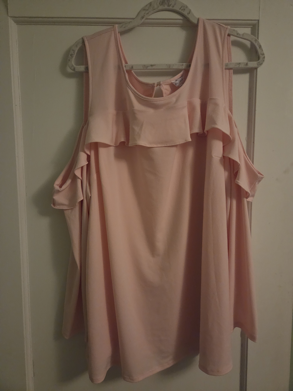 Cold-Shoulder Ruffle Blouse in Light Blush